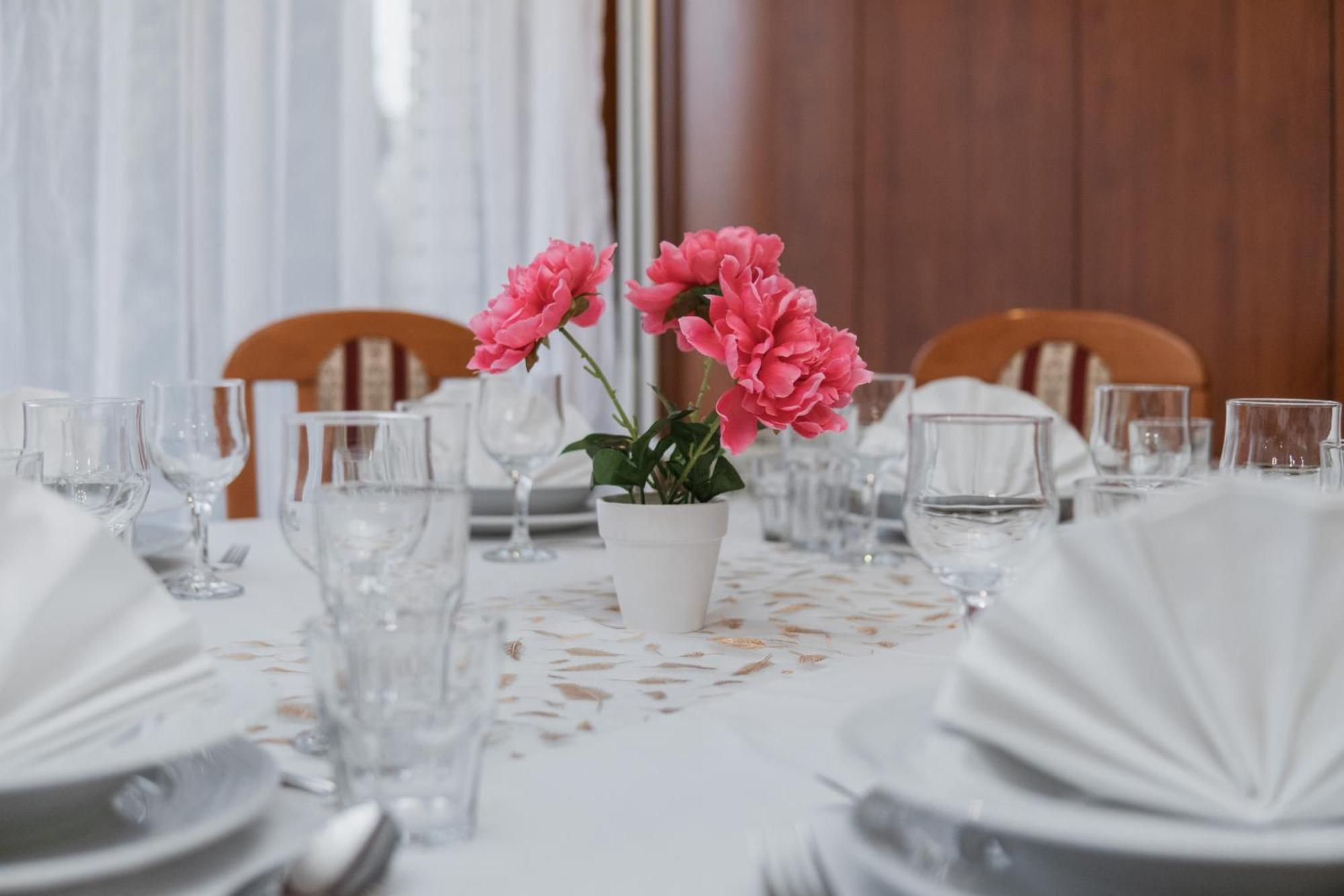 פאלה Hotel Damis מראה חיצוני תמונה