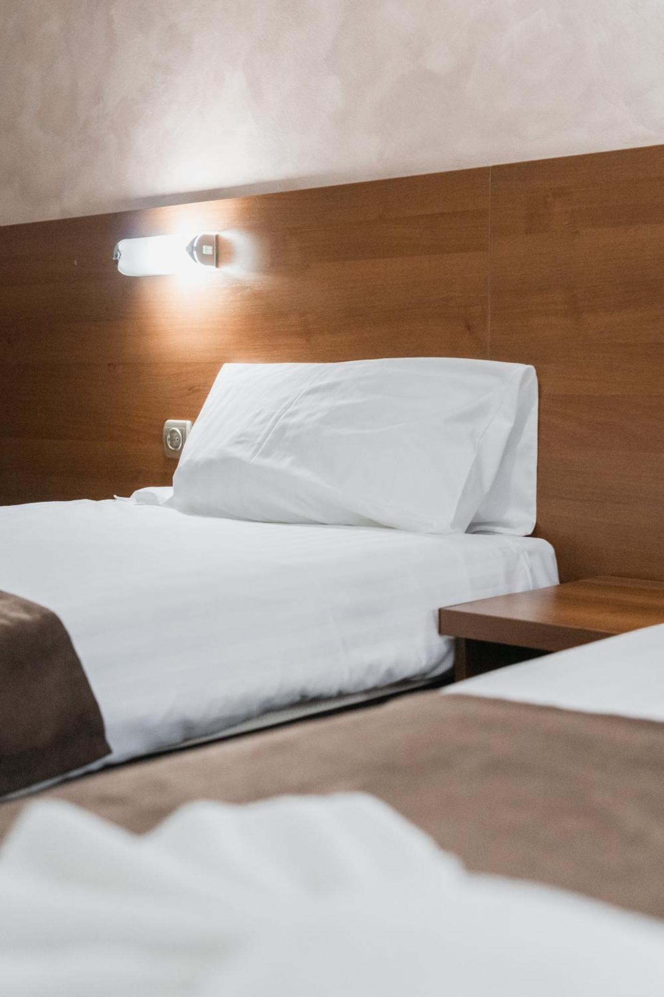 פאלה Hotel Damis מראה חיצוני תמונה
