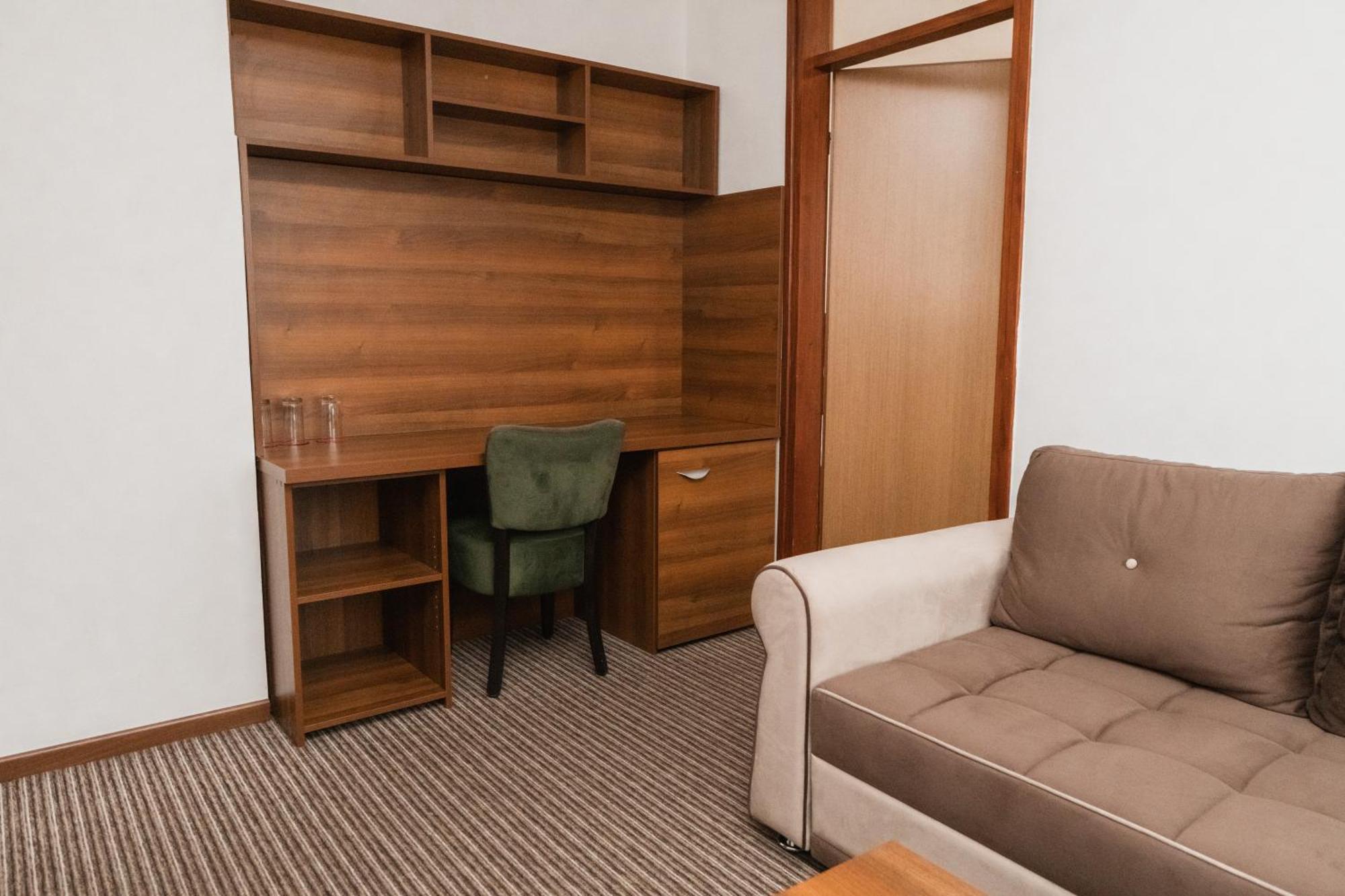 פאלה Hotel Damis מראה חיצוני תמונה