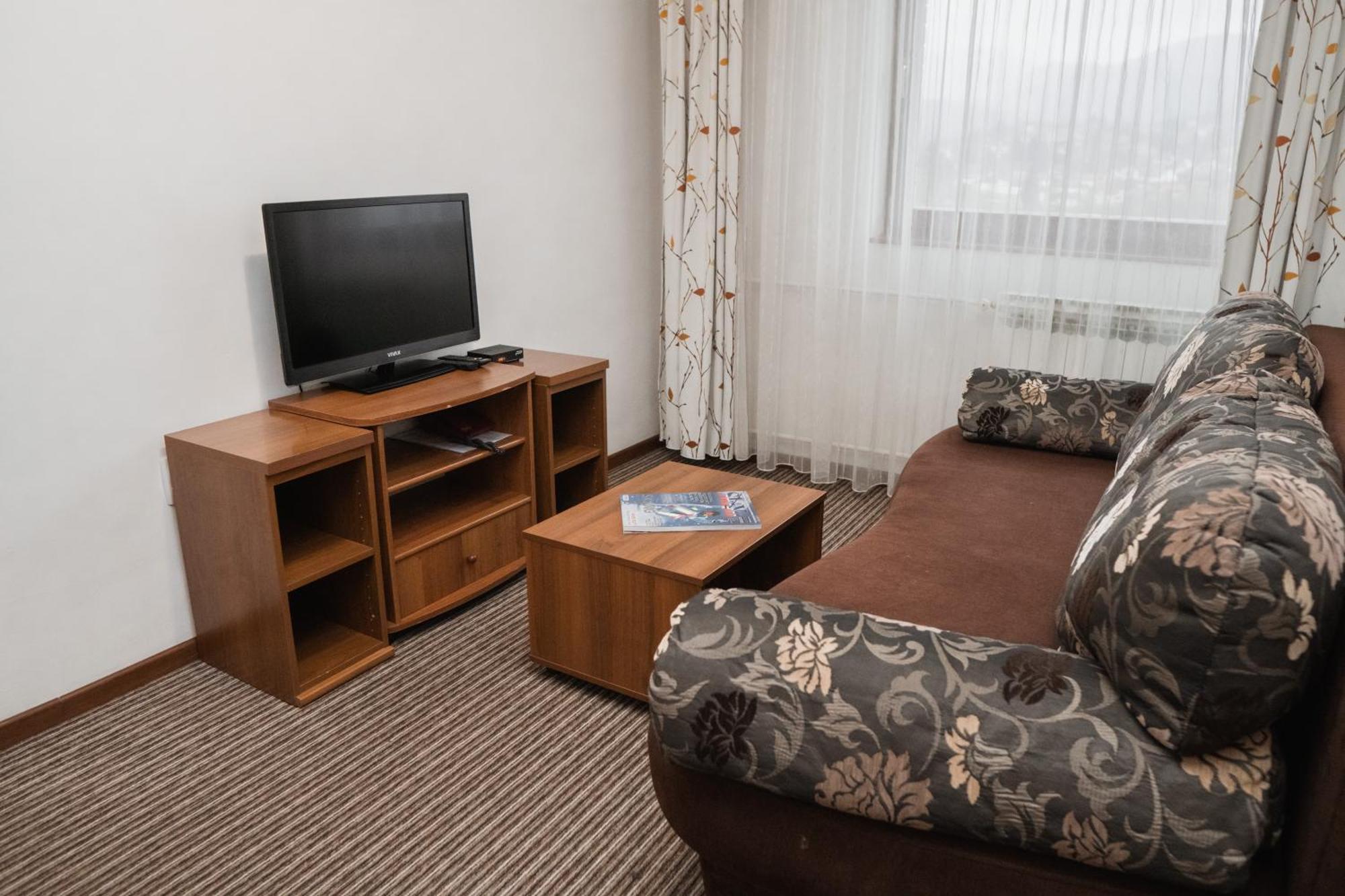 פאלה Hotel Damis מראה חיצוני תמונה