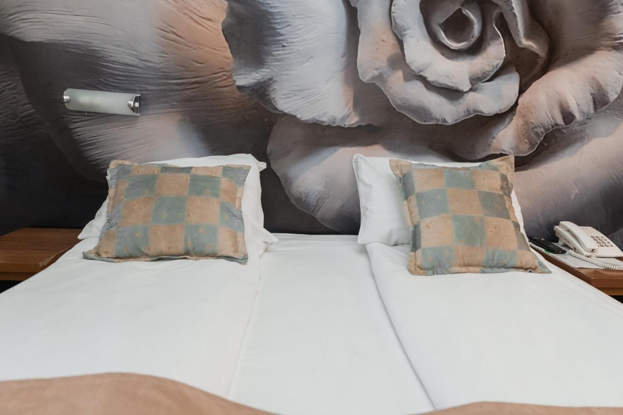 פאלה Hotel Damis מראה חיצוני תמונה