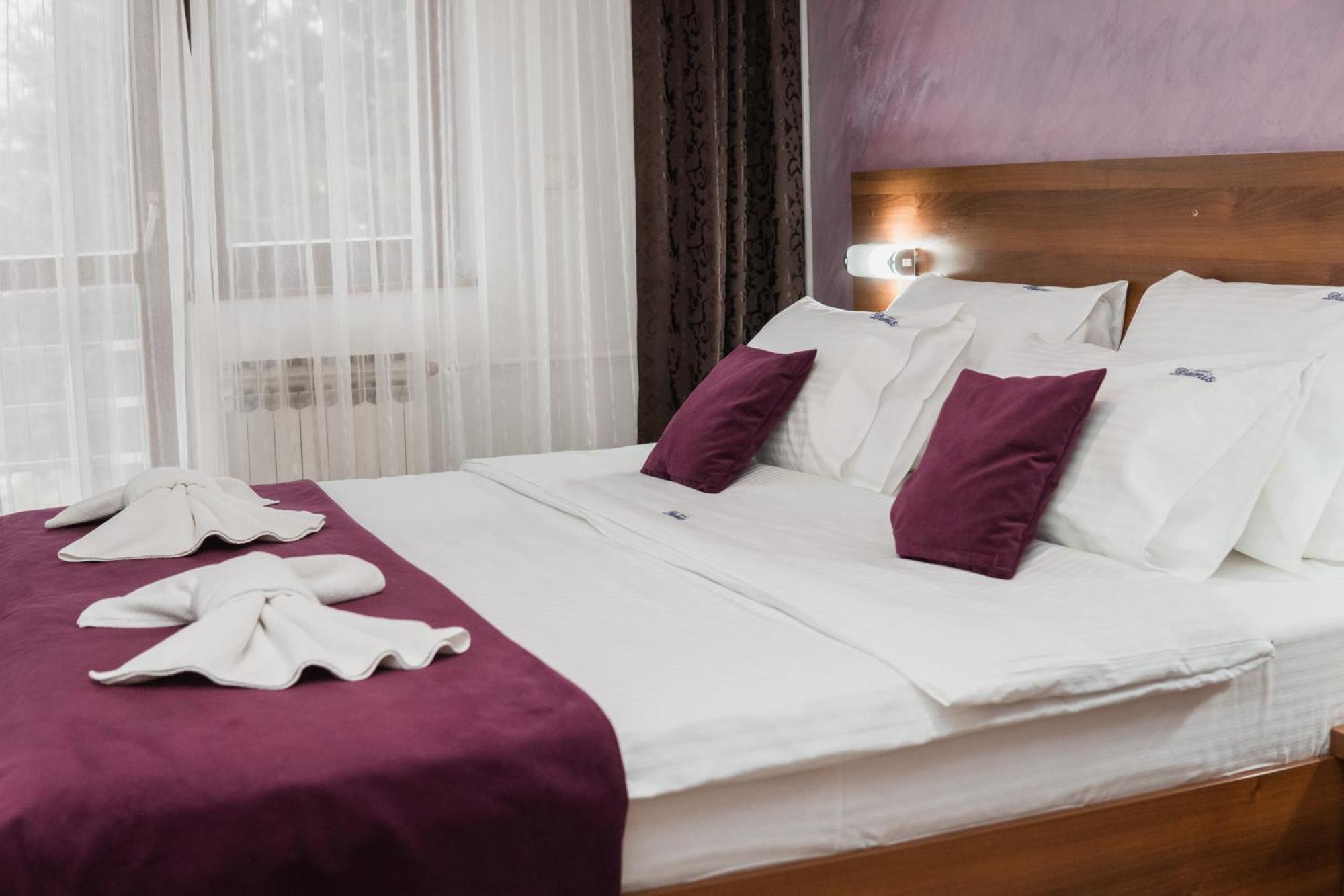 פאלה Hotel Damis מראה חיצוני תמונה